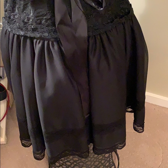 Black, lace dress for any occasion🖤🖤 - Picture 5 of 8